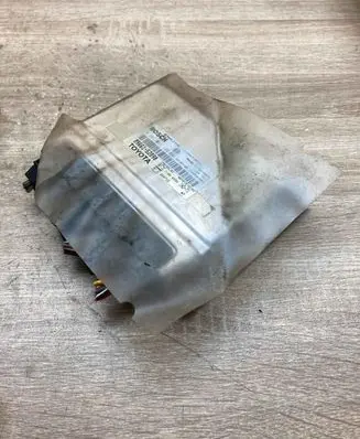 Toyota Yaris Engine control unit/module ECU 8966152890 0281011126
