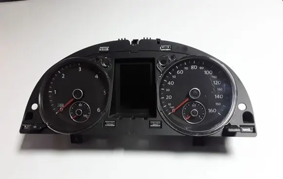 Volkswagen PASSAT B7 Speedometer (instrument cluster) 3AA920970E