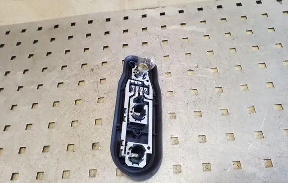 Tail light part