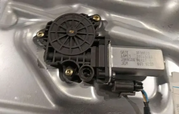 Lancia Musa Front door window regulator motor 3F3962D