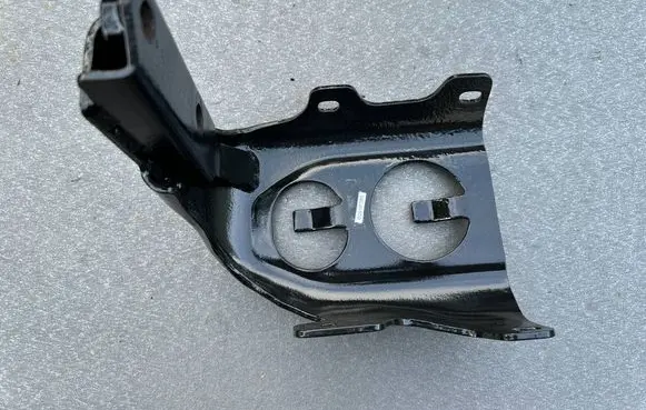 Nissan Patrol Y60 Bumper support mounting bracket corner 6221106J00