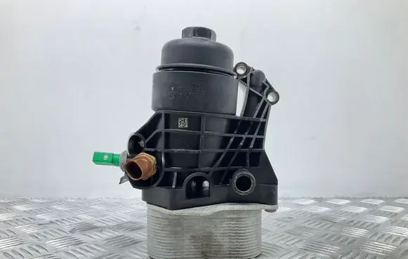 Volkswagen PASSAT B8 Oil filter mounting bracket 03N115389A 03N117021