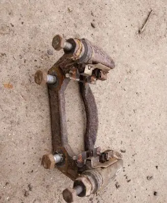 Mercedes-Benz A W169 Front Brake Caliper Pad/Carrier 