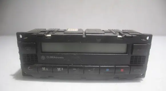 Volkswagen PASSAT B5.5 Interior fan control switch 