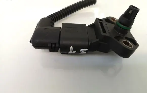 Skoda Superb B6 (3T) Intake air temperature sensor 038906051C 0281002401