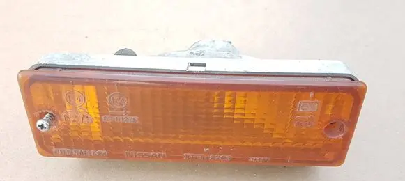Nissan Micra Front bumper turn signal 6R01275