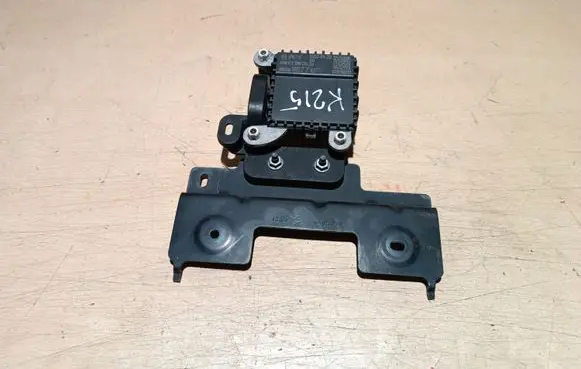 Peugeot 208 II Distronic sensor radar 9839967780