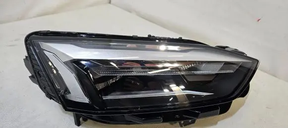 Audi A5 Headlight/headlamp 8W6941012