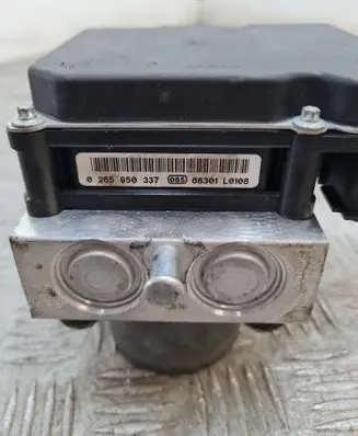 Land Rover Discovery 3 - LR3 ABS Pump 0265950337