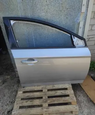 Ford Mondeo MK IV Front door