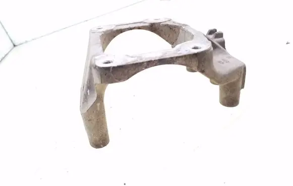 Honda Accord Engine mounting bracket