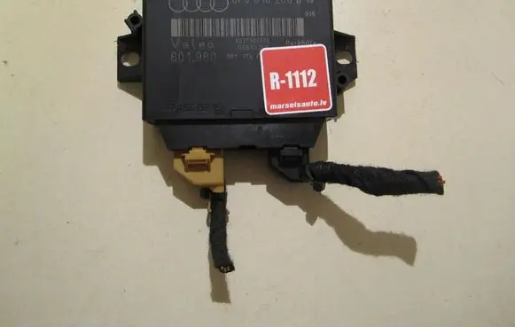 Audi A3 S3 8P Parking PDC control unit/module 8P0919283D