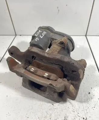 Nissan Qashqai Rear brake caliper 32353310