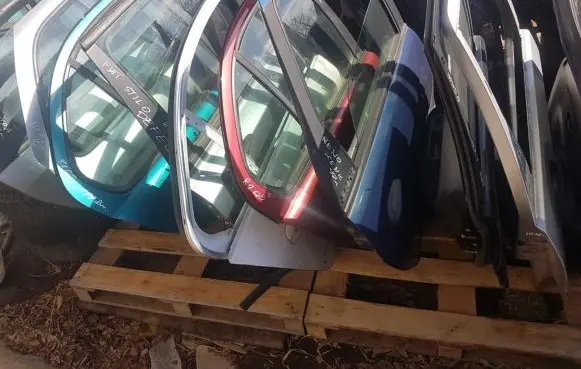 Alfa Romeo 156 Rear door