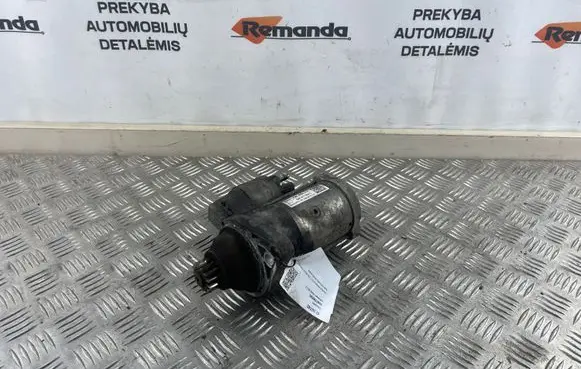 Volkswagen PASSAT B8 Starter motor 02Z911024L