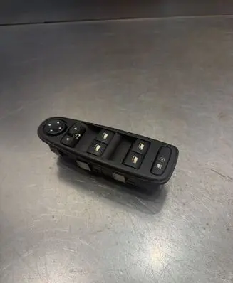 Citroen C4 I Picasso Electric window control switch 96639382ZD 004150327 050608