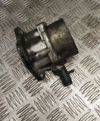 Nissan Note (E11) Vacuum pump
