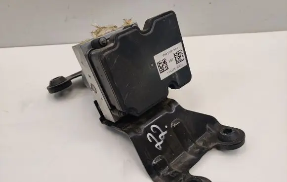 Chrysler Pacifica ABS Pump 68330875AA P68330875AA