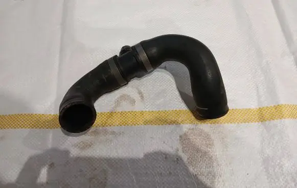 BMW X5 F15 Engine coolant pipe/hose PA66GF30 8645479 269713PL