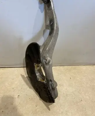 Mercedes-Benz GLE (W166 - C292) Front wheel hub 16609