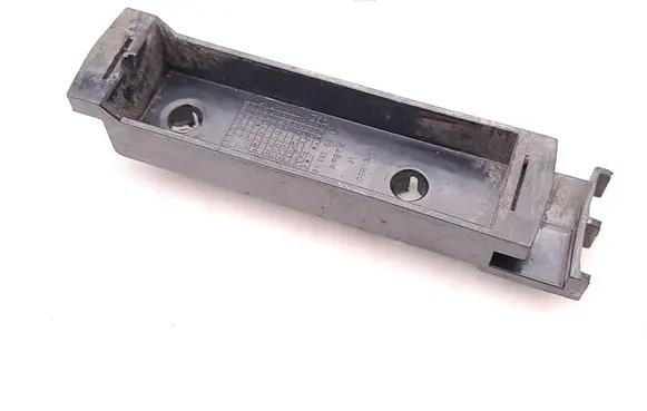 Front bumper mounting bracket