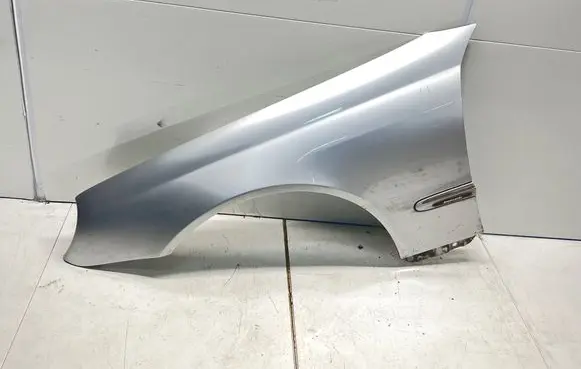 Mercedes-Benz CLK A209 C209 Fender