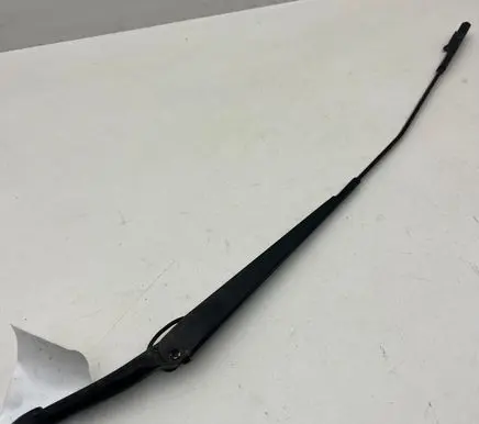 Volvo V70 Front wiper blade arm 30655615 182350