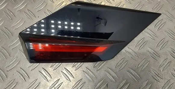Citroen C4 III e-C4 Rear tail light reflector 9835109680 9835109880