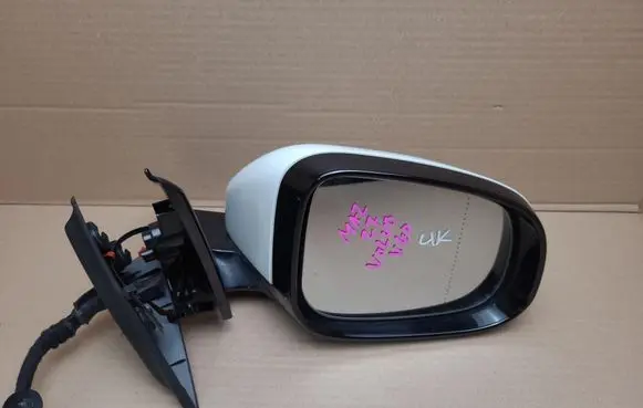 Volvo V40 Front door electric wing mirror 31299875