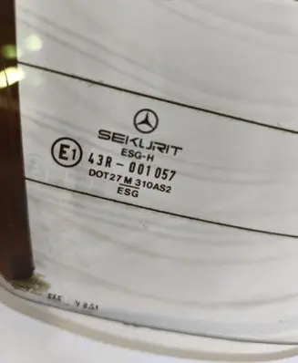 Mercedes-Benz 190 W201 Rear windscreen/windshield window 5326BCLS