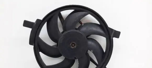 Mercedes-Benz Vito Viano W638 Radiator cooling fan shroud A6385000593