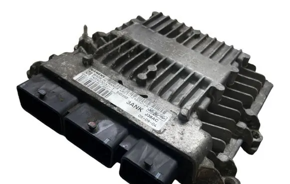 Ford Focus Engine control unit/module 4M5112A650JK 5WS40303JT 10936