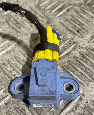 Audi A6 S6 C7 4G Airbag deployment crash/impact sensor 1K0955557A