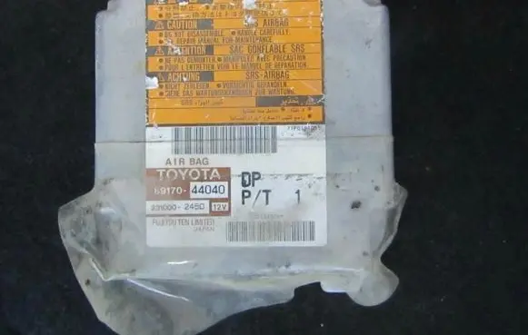 Toyota Avensis Verso Airbag control unit/module 8917044040 89170-44040