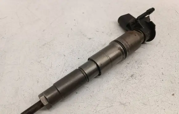 BMW 7 E65 E66 Fuel injector 7792721 0445115048 779272105