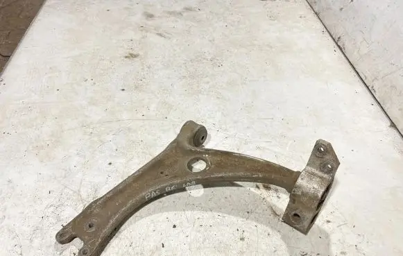 Volkswagen PASSAT B6 Front lower control arm/wishbone 3c0153d