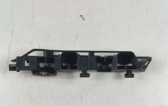 Peugeot 3008 I Front bumper mounting bracket 9684021980