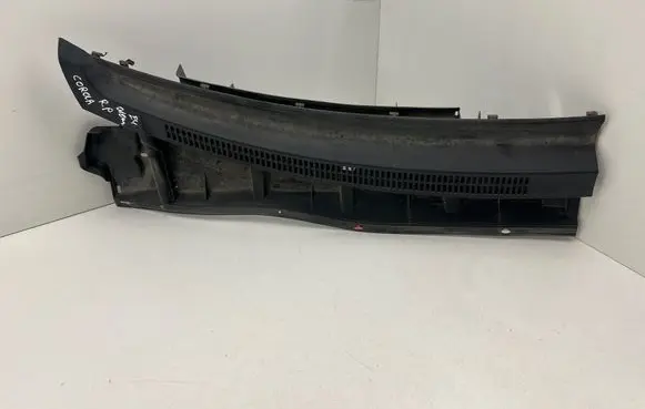 Toyota Corolla E140 E150 Wiper trim 5578102220 5578102230