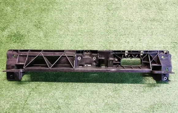 Peugeot 5008 II Radiator support slam panel bracket 9824055880 9829226780