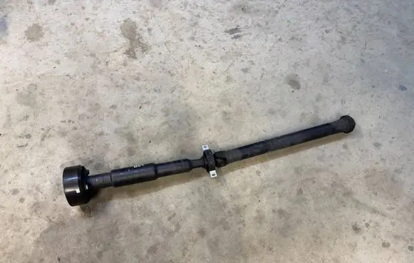 BMW X3 G01 Rear driveshaft/prop shaft 8680379