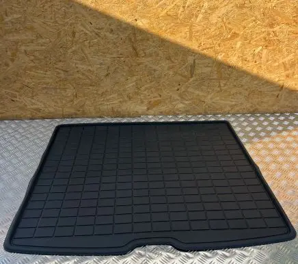 Volvo XC40 Rubber trunk/boot mat liner 32332512