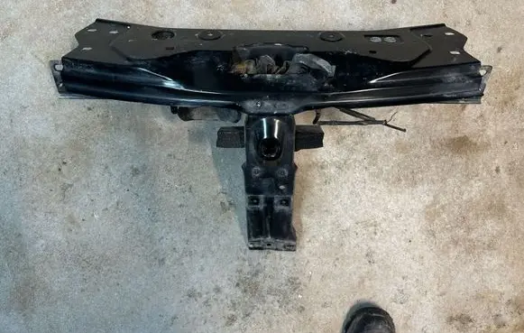Dacia Duster II Top upper radiator support slam panel 