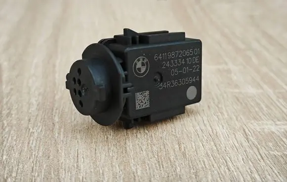 BMW 4 G22 G23 G24 G26 Air quality sensor 9872065