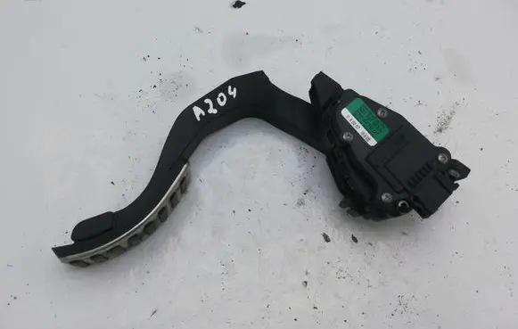 Volkswagen Phaeton Accelerator throttle pedal 3D1721503N