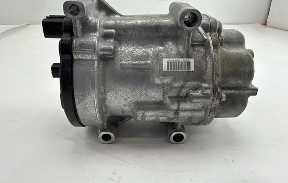 Toyota Yaris Cross Air conditioning (A/C) compressor (pump) 0424000741