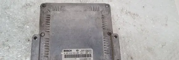 Renault Trafic II (X83) Engine control unit/module 0281010632 8200204836