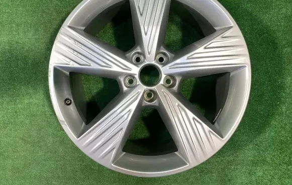 Audi Q4 Sportback e-tron R19 alloy rim 