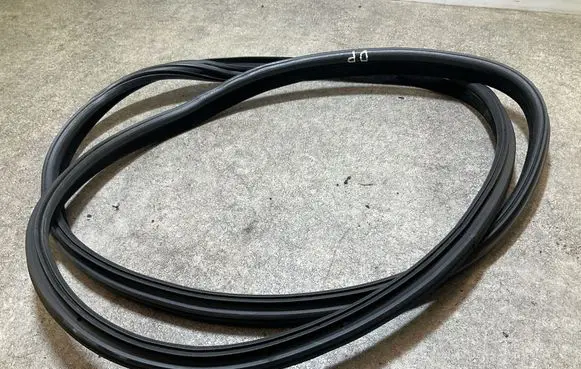 BMW 3 GT F34 Front door rubber seal 