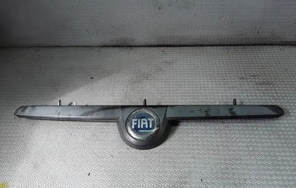 Fiat Ulysse Front bumper upper radiator grill 1489145077