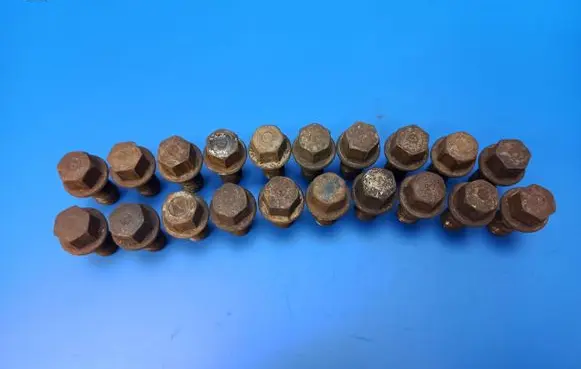Mercedes-Benz E W211 Nuts/bolts M14X15X50